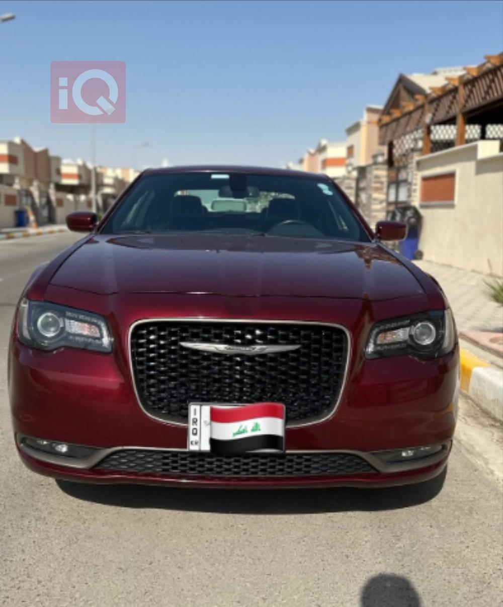كرايسلر 300